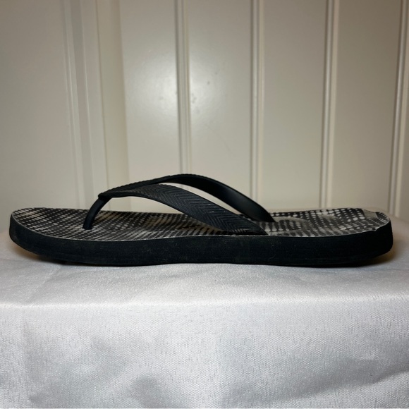 Roxy Playa Black and White Flip flops Women’s Size 8/9 - Picture 8 of 12